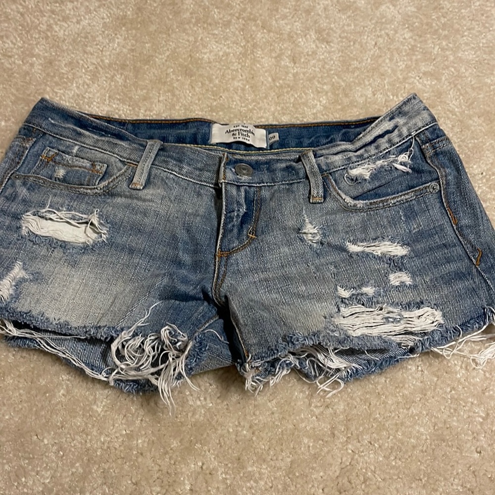 A&F